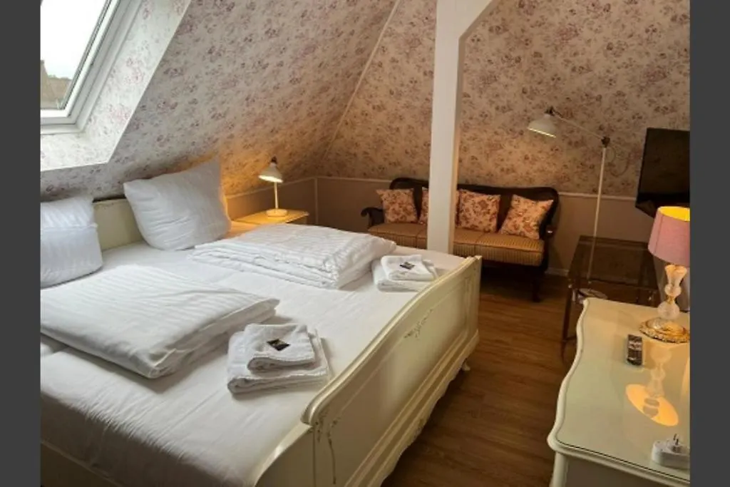 Studio-Apartment 29 Beim Saseler Markt Frisch Renoviert Hamburg Germany